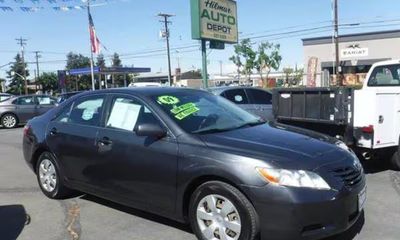 2009 Toyota Camry LE V6