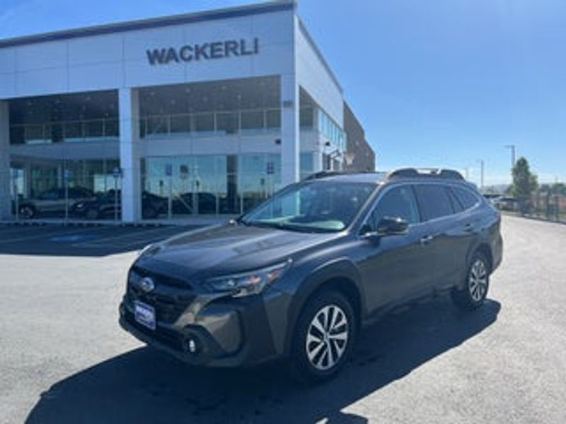 2025 Subaru Outback — a typically priced live listing
