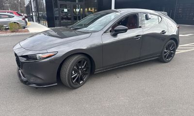 2026 Mazda MAZDA3 Premium Plus
