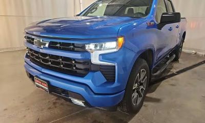 2025 Chevrolet Silverado RST