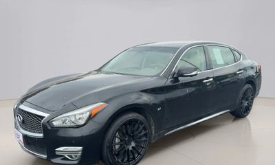 2018 Infiniti Q70L 37 Luxe