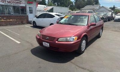 1999 Toyota Camry LE V6