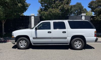 2004 Chevrolet Suburban 1500 LS