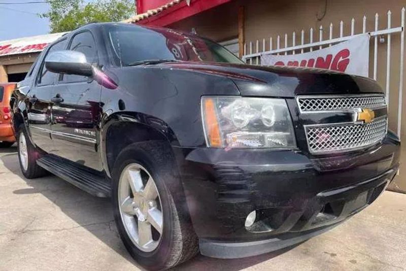 2012 Chevrolet Avalanche — a typically priced live listing