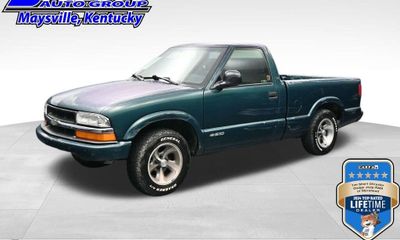 1998 Chevrolet S-10 Pickup Base