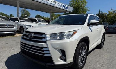 2018 Toyota Highlander SE XLE