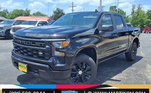 2026 Chevrolet Silverado Custom