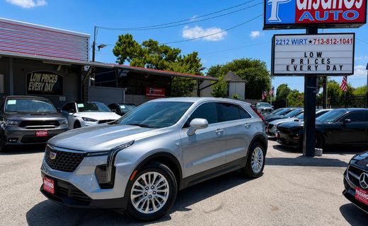 2024 Cadillac XT4 Luxury
