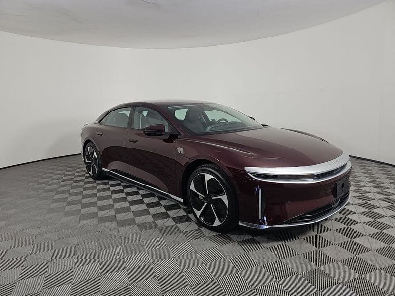 2025 Lucid AIR — a typically priced live listing