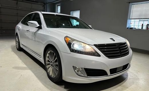 2014 Hyundai Equus GLS Middle Level