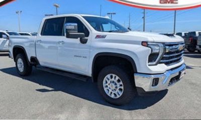 2023 Chevrolet Silverado HD Custom