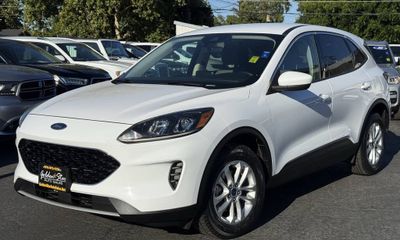 2020 Ford Escape SE