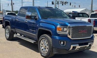 2016 GMC Sierra Denali