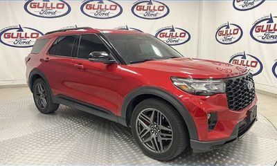 2025 Ford Explorer ST