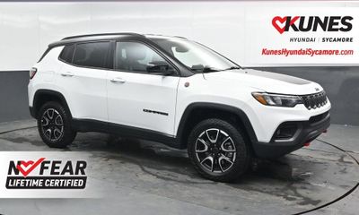 2025 Jeep Compass Trailhawk