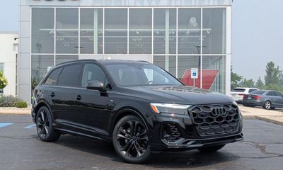 2026 Audi Q7 Quattro Premium Plus