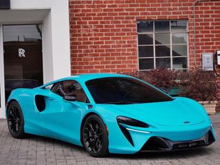 2023 McLaren Artura