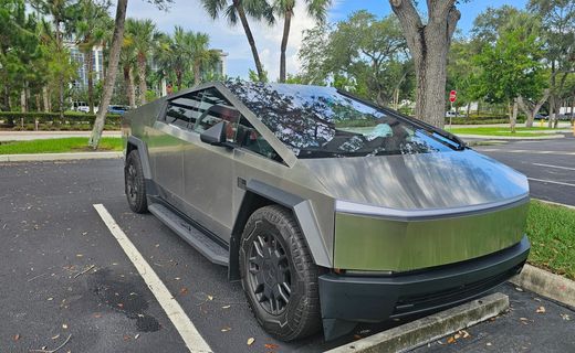 2024 Tesla Cybertruck Base
