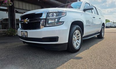 2017 Chevrolet Suburban LT