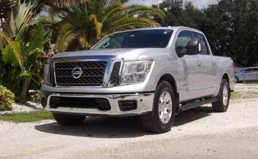 2018 Nissan Titan SV