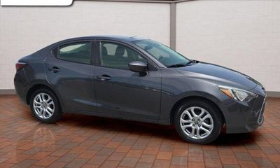 2017 Toyota Yaris IA Base 4D