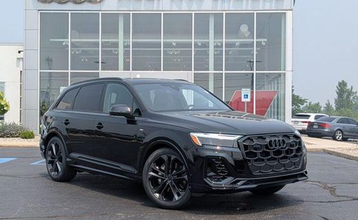 2026 Audi Q7 Quattro Premium Plus