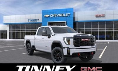 2025 GMC Sierra HD AT4