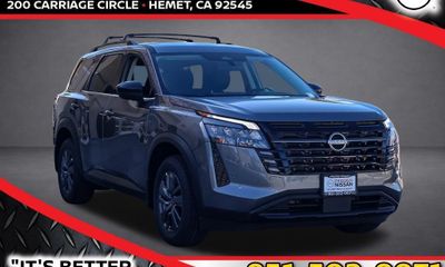 2026 Nissan Pathfinder SV