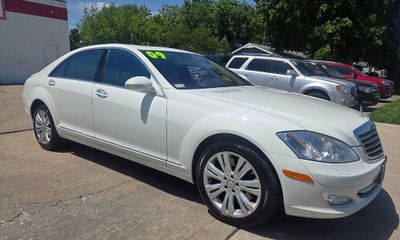 2009 Mercedes-Benz S-Class S550 4 Matic