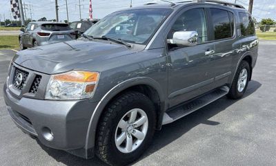 2014 Nissan Armada SV