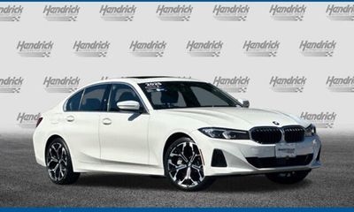 2025 BMW 330i