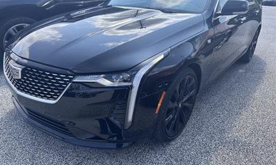 2024 Cadillac CT4 Premium Luxury