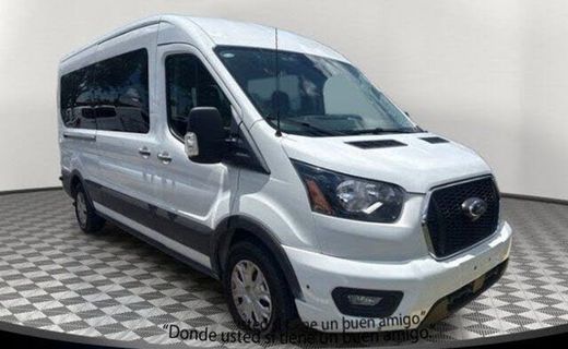 2024 Ford Transit Medium Roof