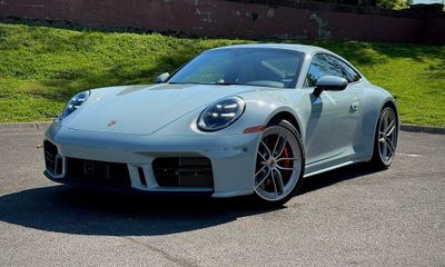 2025 Porsche 911 Carrera S
