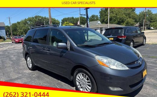 2010 Toyota Sienna XLE