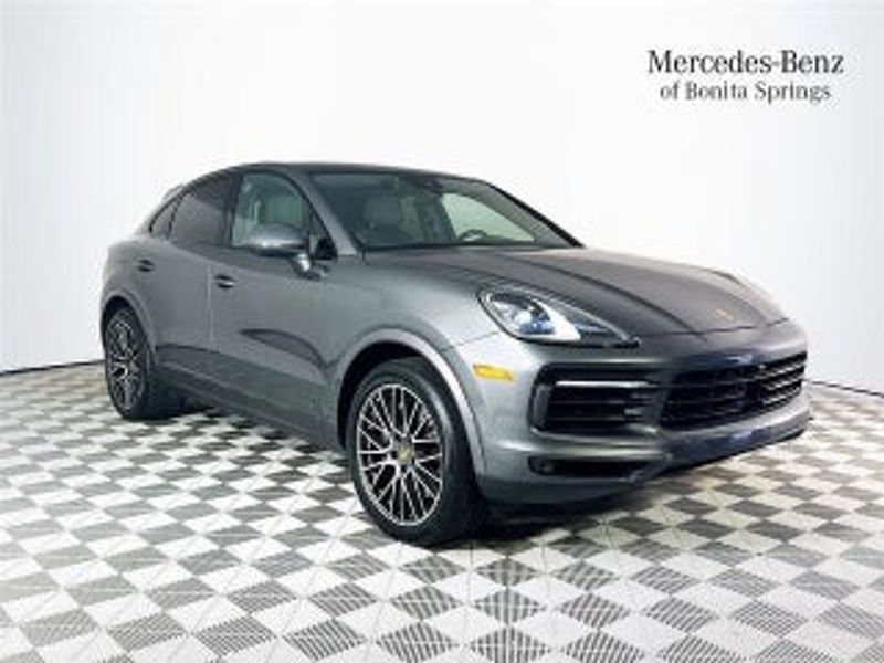 2022 Porsche Cayenne — a typically priced live listing
