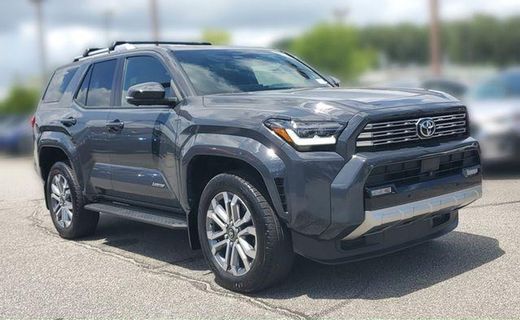 2025 Toyota 4RUNNER SR5