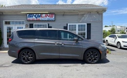 2019 Chrysler Pacifica Touring Plus