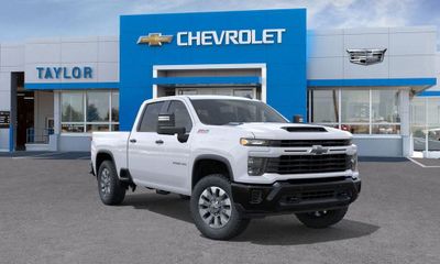 2026 Chevrolet Silverado HD Custom