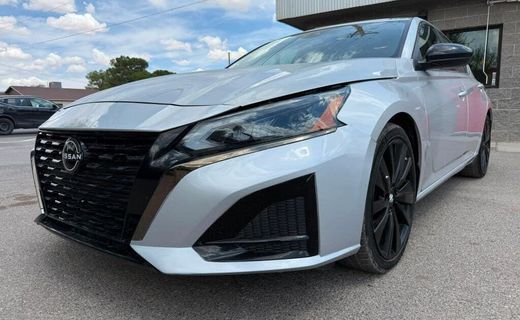2023 Nissan Altima SR