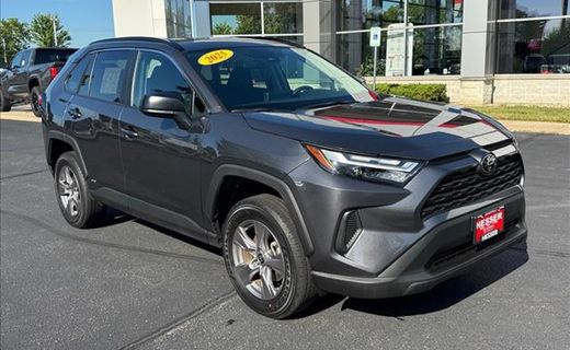 2025 Toyota RAV4 LE
