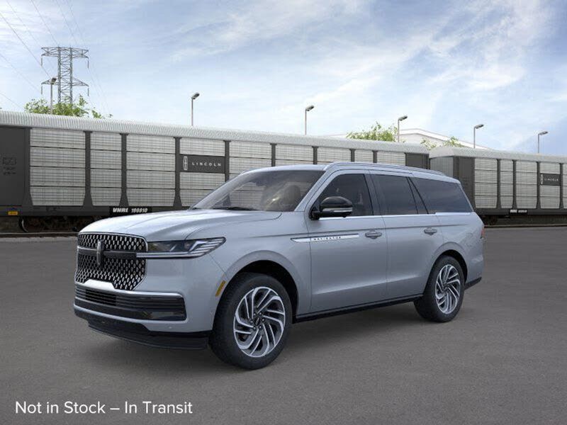 2026 Lincoln Navigator — a typically priced live listing
