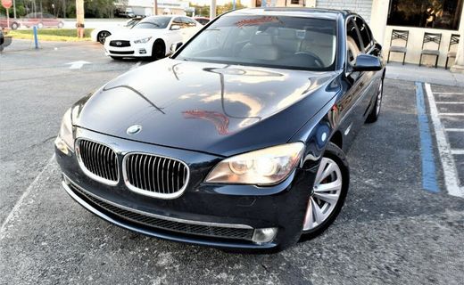 2012 BMW 740I