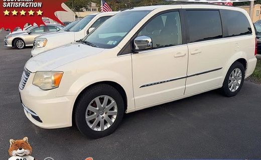 2011 Chrysler Town AND Country RT