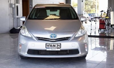 2013 Toyota Prius V Three