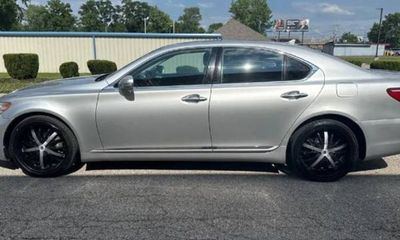 2011 Lexus LS 460