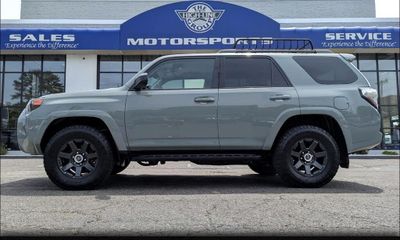 2022 Toyota 4RUNNER SR5 Trail Edition
