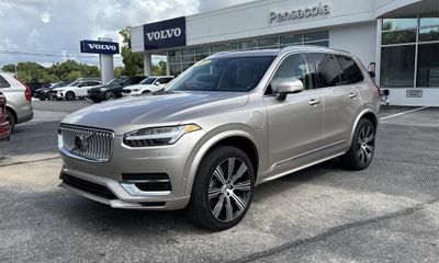 2024 Volvo XC90 Plus Bright