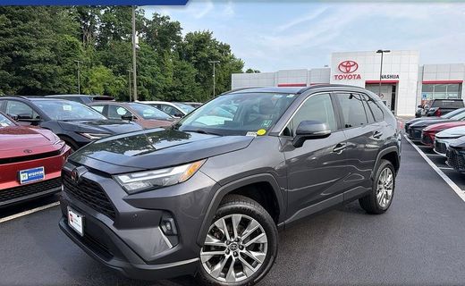2022 Toyota RAV4 XLE Premium
