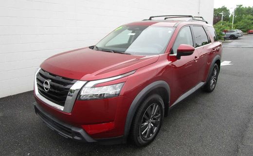 2022 Nissan Pathfinder SV